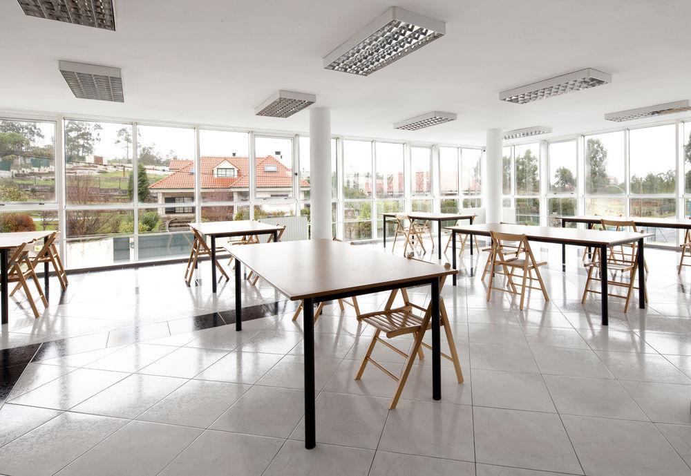 Residencia Universitaria Resa Siglo XXI Culleredo Buitenkant foto